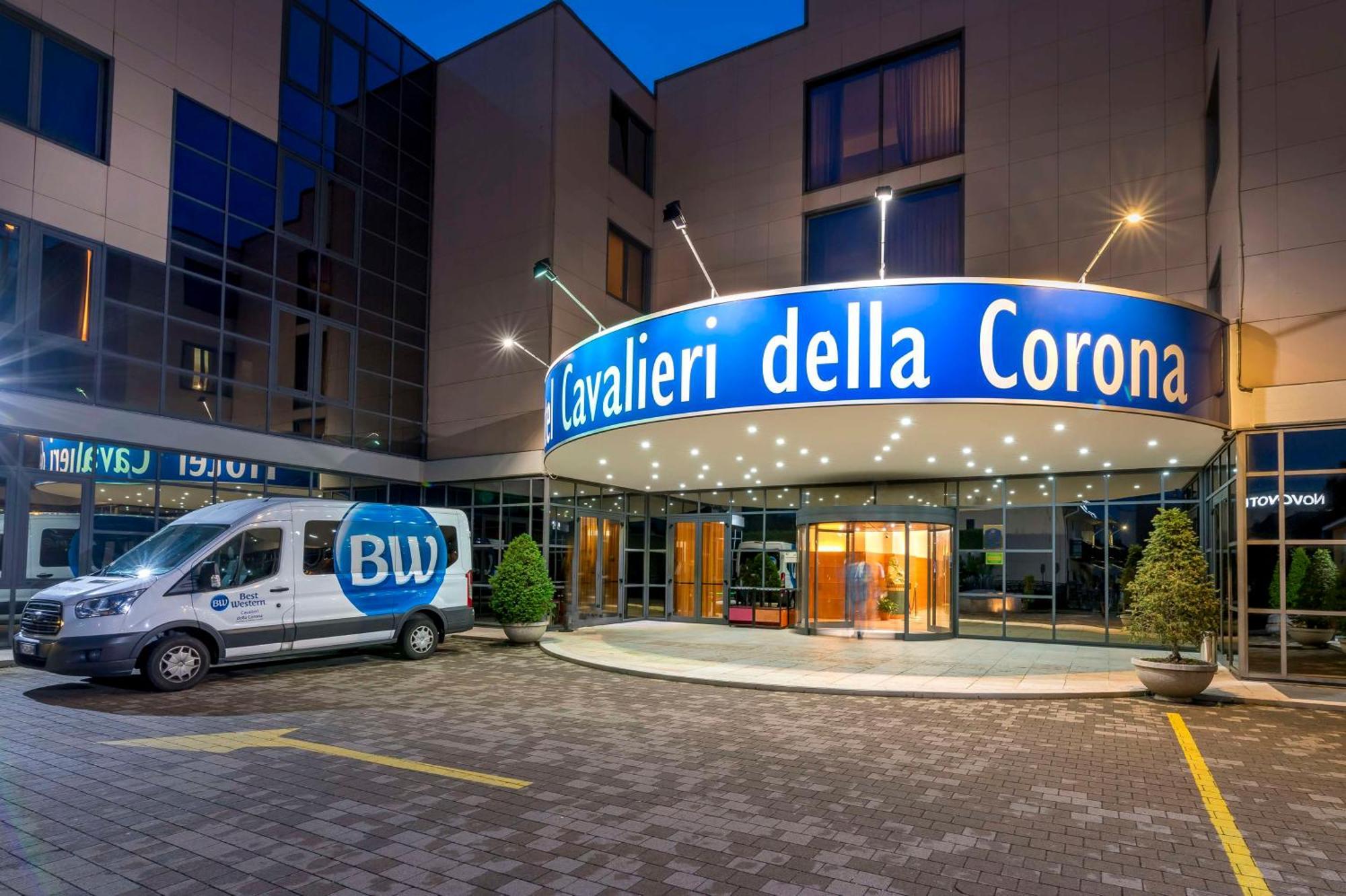 Best Western Cavalieri Della Corona Cardano Al Campo Exterior foto